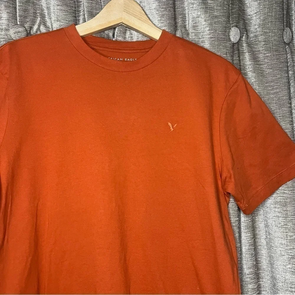 American Eagle Men’s Legend T Shirt in Burnt Orange Size Small